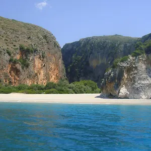 *** Gasthuis Mare Albanië